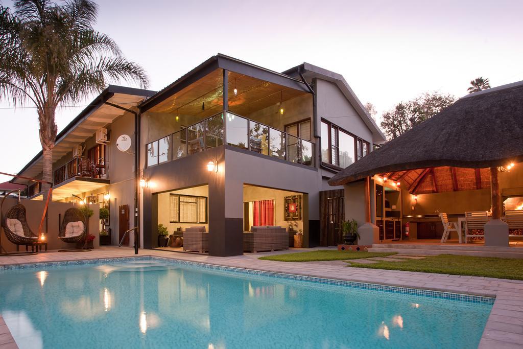 Miles B&B Guest House Oudtshoorn Exterior foto